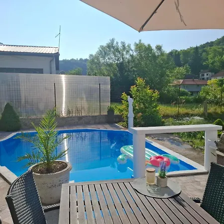 Delux Apartmans Kulen Vakuf Exterior photo