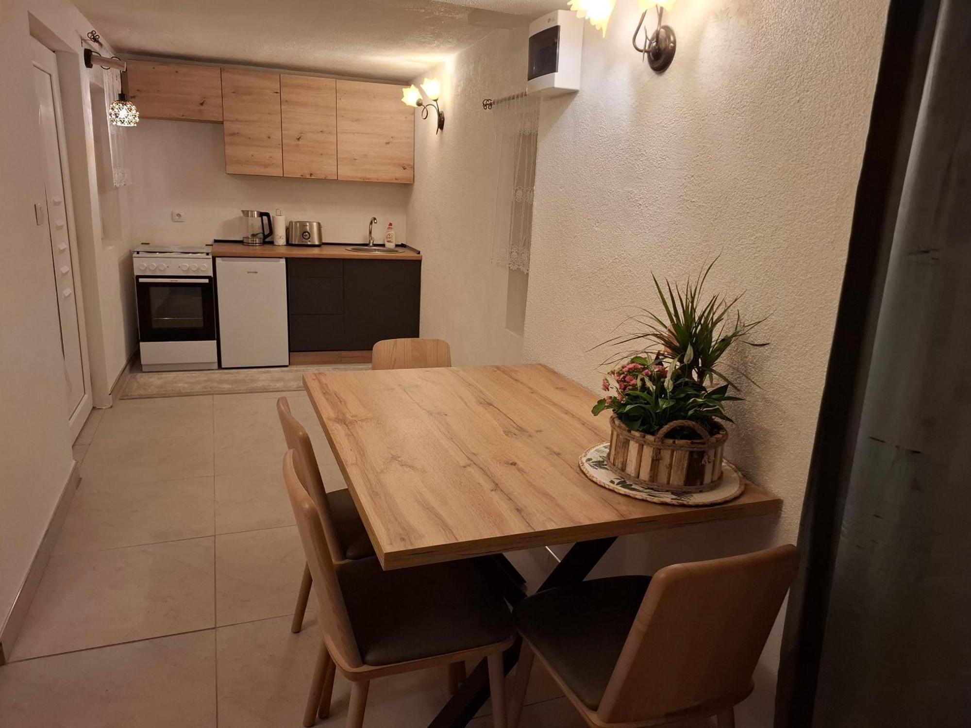 Delux Apartmans *